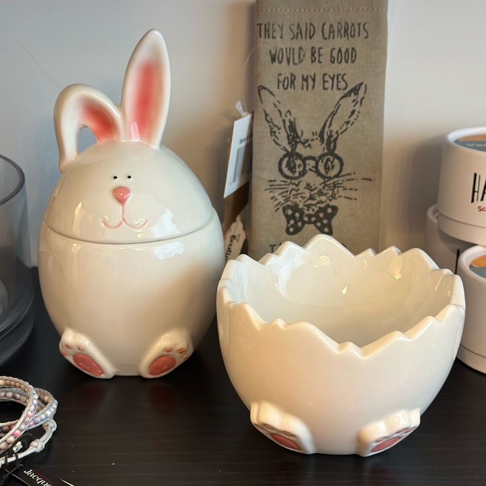 Bunny Candy Jar and Bunny Bum Candy Dish Set